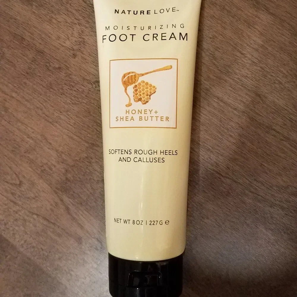Moisturizing Foot Cream sealed unisex